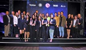 EV TEKSTİLİNİN GENÇ YILDIZLARI BURSA'DA ÖDÜLLENDİRİLDİ