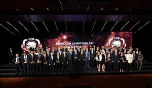 OTOMOTİVDE İHRACATIN ŞAMPİYONLARI ÖDÜLLENDİRİLDİ