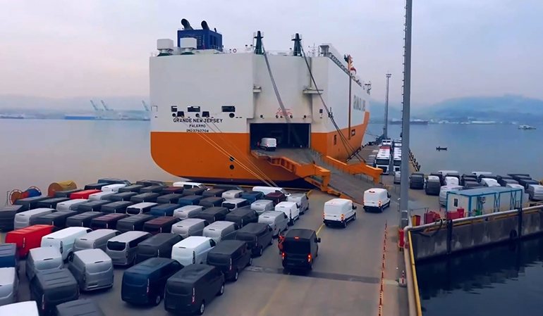 OTOMOTİV İHRACATI KASIMDA YÜZDE 16 ARTIŞLA  3,7 MİLYAR DOLAR OLDU