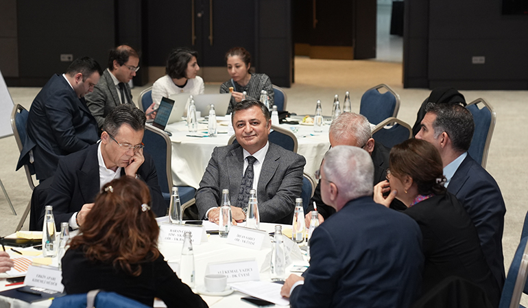 OTOMOTİV ENDÜSTRİSİ REKABETÇİLİK ÇALIŞTAYI GERÇEKLEŞTİ