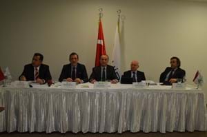 ULUDAĞ İHRACATÇI BİRLİKLERİ (UİB) BAŞKANLARI, 2012 İHRACAT RAKAMLARINI AÇIKLADI.