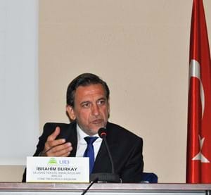 TÜRKİYE BEKLEDİĞİ KUMAŞ FUARINA KAVUŞUYOR