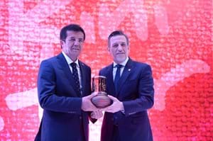 EV TEKSTİLİ TASARIMINDA MÜZİK VE IŞIK KAZANDI