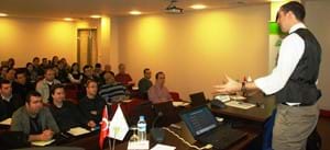 BERKE SARPAŞ: G20 ÜLKELERİ DİJİTAL EKONOMİDE KENDİLERİNE 2016'YA KADAR 4,5 TRİLYON DOLARLIK HEDEF KOYDU